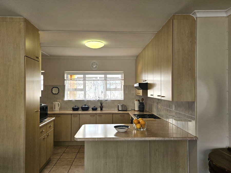 3 Bedroom Property for Sale in Wavecrest Eastern Cape